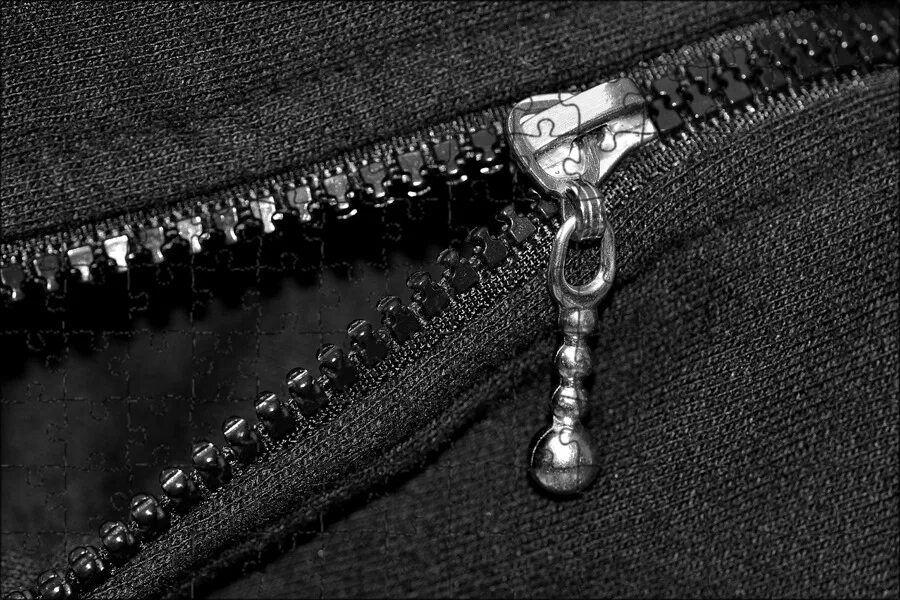 Amazing zipper. Молния зиппер застежка. Застежка молния черная. ЗИП молния на одежде. Красивые молнии для одежды.