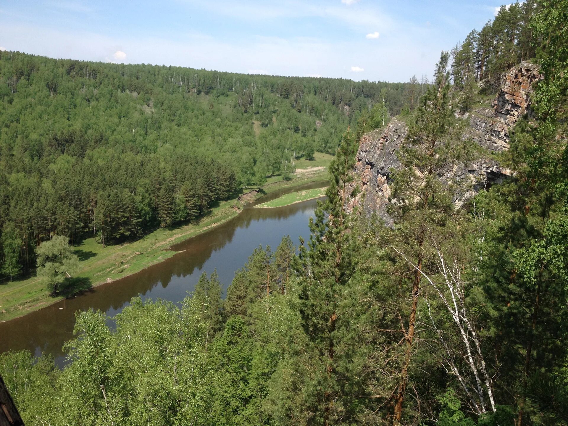 Озерки река ай. Поселок межевой река ай. Сикияз-тамакский пещерный комплекс фото. Республика башкортостан река ай. Пляж месягутово.