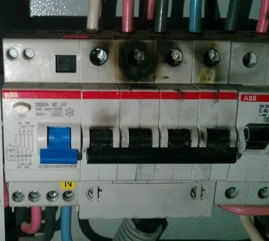 Ac c16. Abb ds204 c16. гребенка для дифавтоматов abb dsh941r. дифавтомат абб c16а ds204. abb 25a трехфазный автомат.