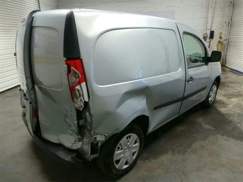 Двери renault kangoo. Рено Кангу 2. Рено Кангу 2 2011. Renault Kangoo задняя часть. Разбор Рено Кангу 2.