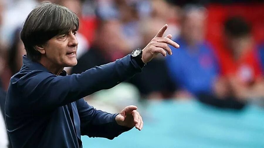 пост главного тренера