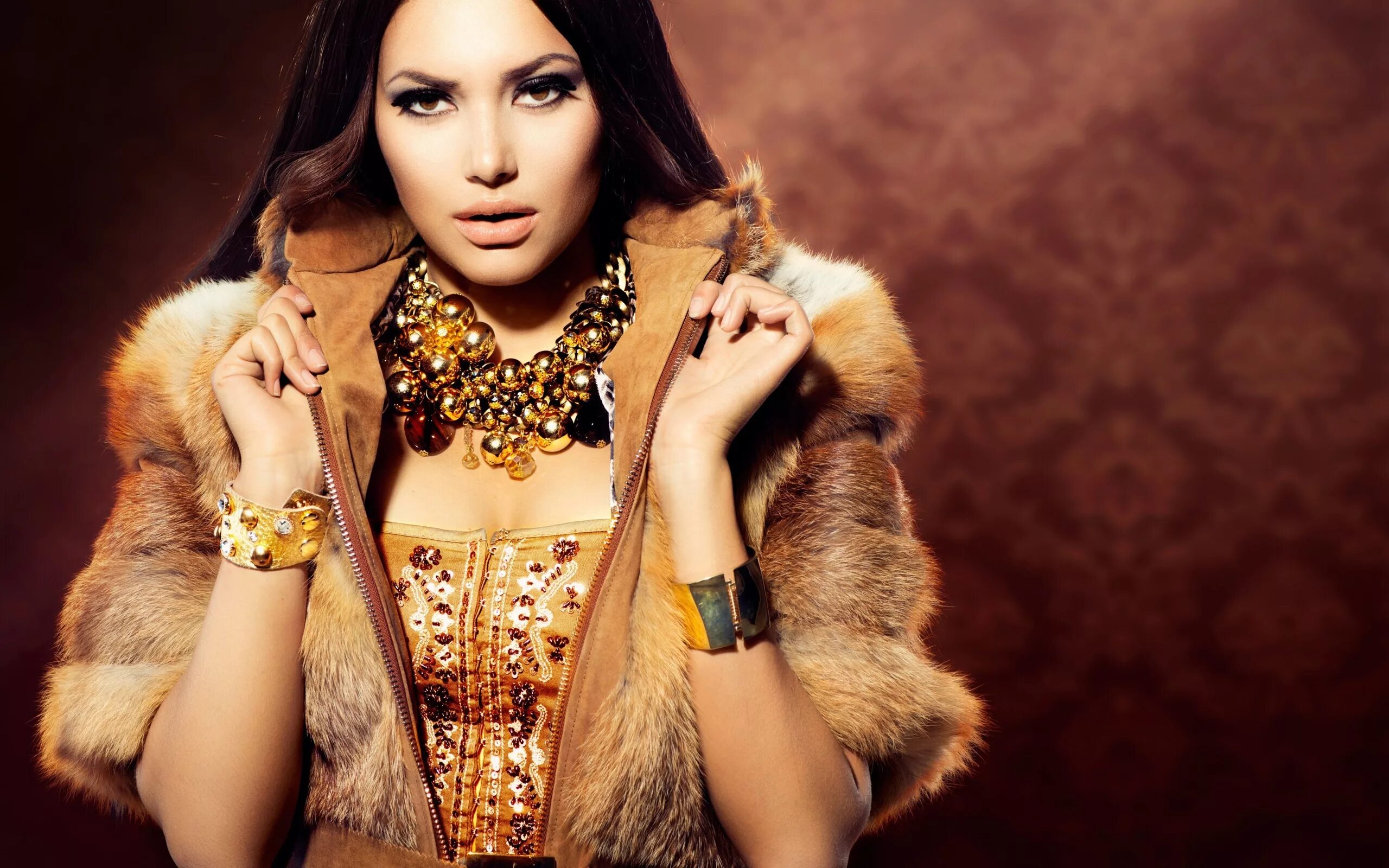 Роскошь модель. Роскошные богатые женщины. Лорен ридилх фотомодель. Богатая роскошная девушка. Юлиана госсар.