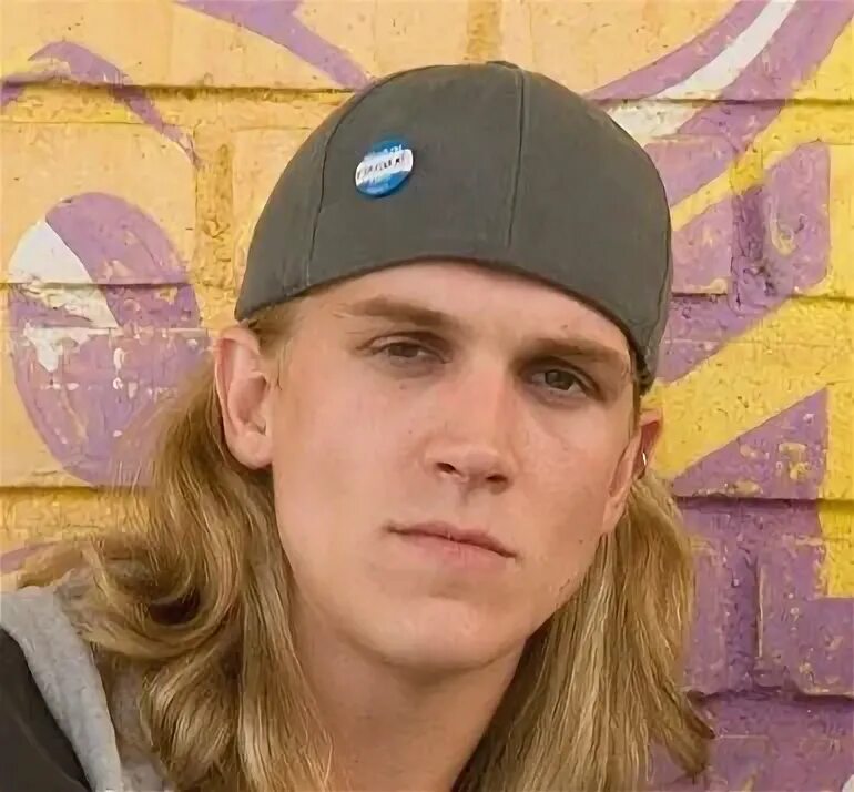 Jason hot. Jason mewes. джейсон мьюз в молодости. джейсон мьюз с женой. джейсон мьюз с длинными волосами.