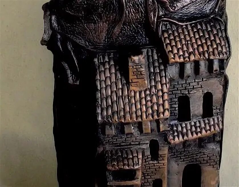 Работы марино. Декор бутылки кожей. Панно из кусочков кожи. Марино марини всадник. Марино марини скульптор работы.