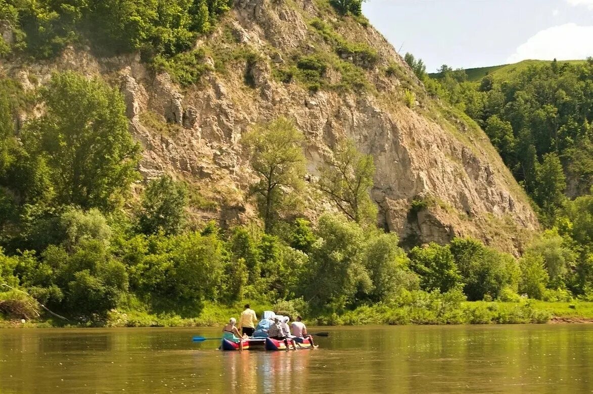 Башкирия красивые места для отдыха. Река Зилим сплав. Река Инзер сплав. Сплав по реке Инзер Башкирия. Река белая Башкирия сплав.