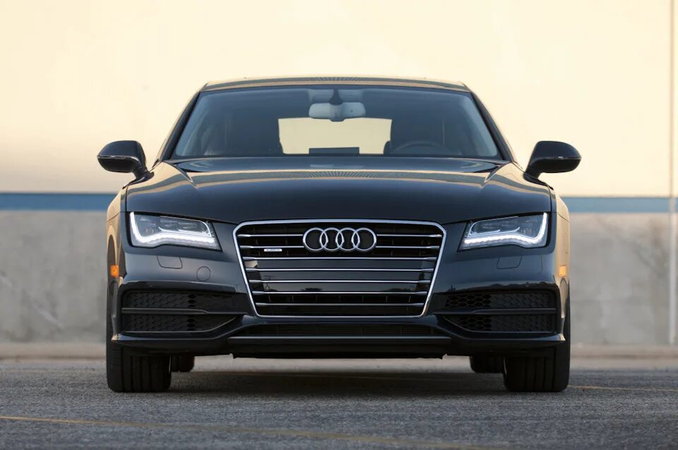 A5 a6 a7. Audi a7 Sportback. Audi a7 2012. Audi a7 Sportback 3.0. Ауди а6 с8.