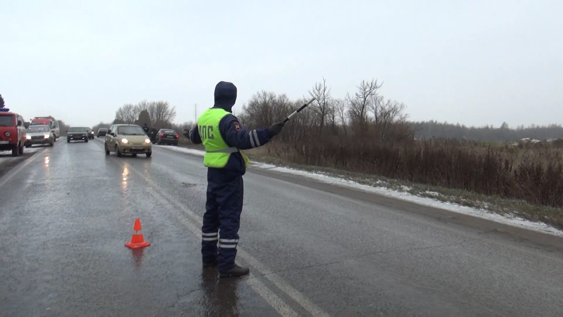 Встречная полоса. Выезд на встречку. Выезд на полосу встречного движения. Встречка ГИБДД.