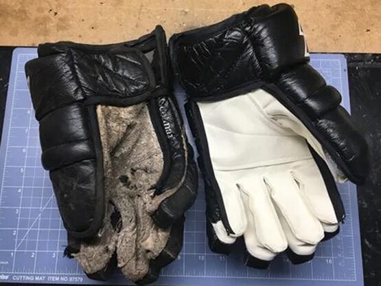 Краги хоккейные ладонь. Материал для краг хоккейных. Замша для ремонта хоккейных перчаток. Краги хоккейные. Перешив ладошек краг.