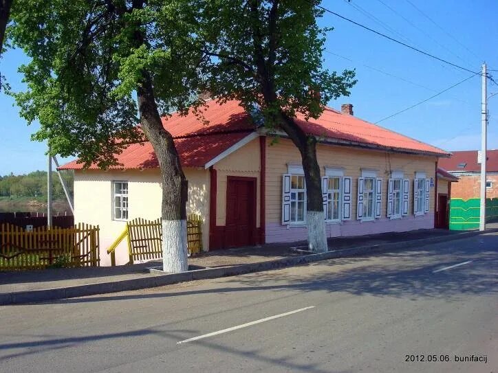 File:Старые дома на Нижне-Покровской - panoramio.jpg - Wikimedia Commons