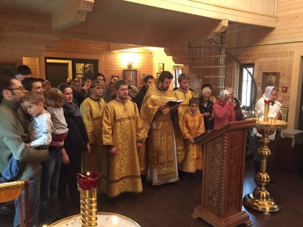 Икона святой в камилавке. Храм святой княгини ольги в останкино расписание богослужений. Службы храм ольги. Службы храм ольги. Храм святой ольги в останкино настоятель.