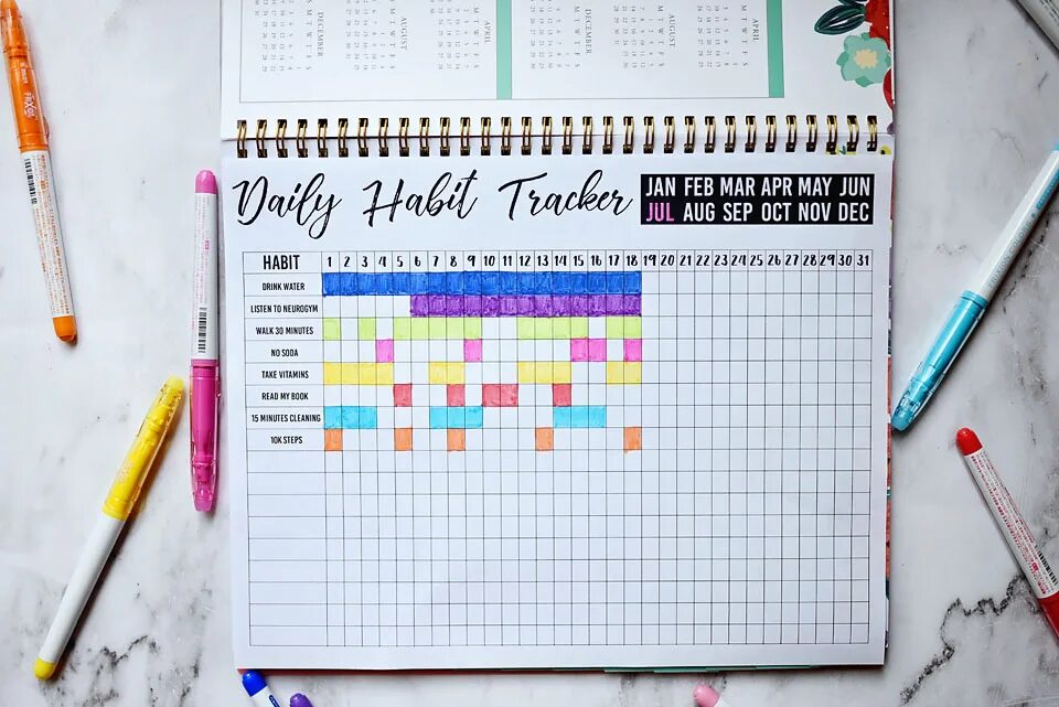 Done a simple habit tracker. Трекер учебы. daily habit tracker. трекер привычек в notion. monthly habit tracker.
