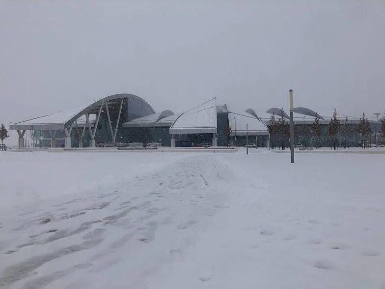 Закрытие платов. Аэропорт платов зимой. аэропорт платов закрыт. аэропорт платов самолет на снегу. аэропорт платов варламов.