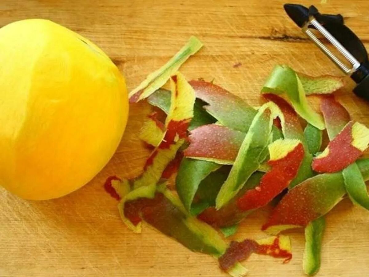 Кожица манго. Кожура манго. Кожура овощей и фруктов. Peeled Mango. Манго кожура съедобные.