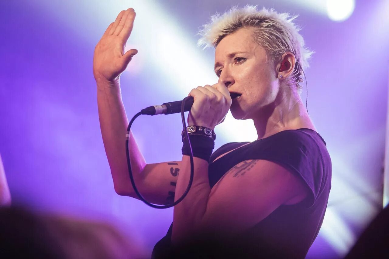 группа сегодняночью. никита козлов сегодня ночью. сегодня ночью солист. самый знаменитый финский исполнитель. группа сегодняночью.