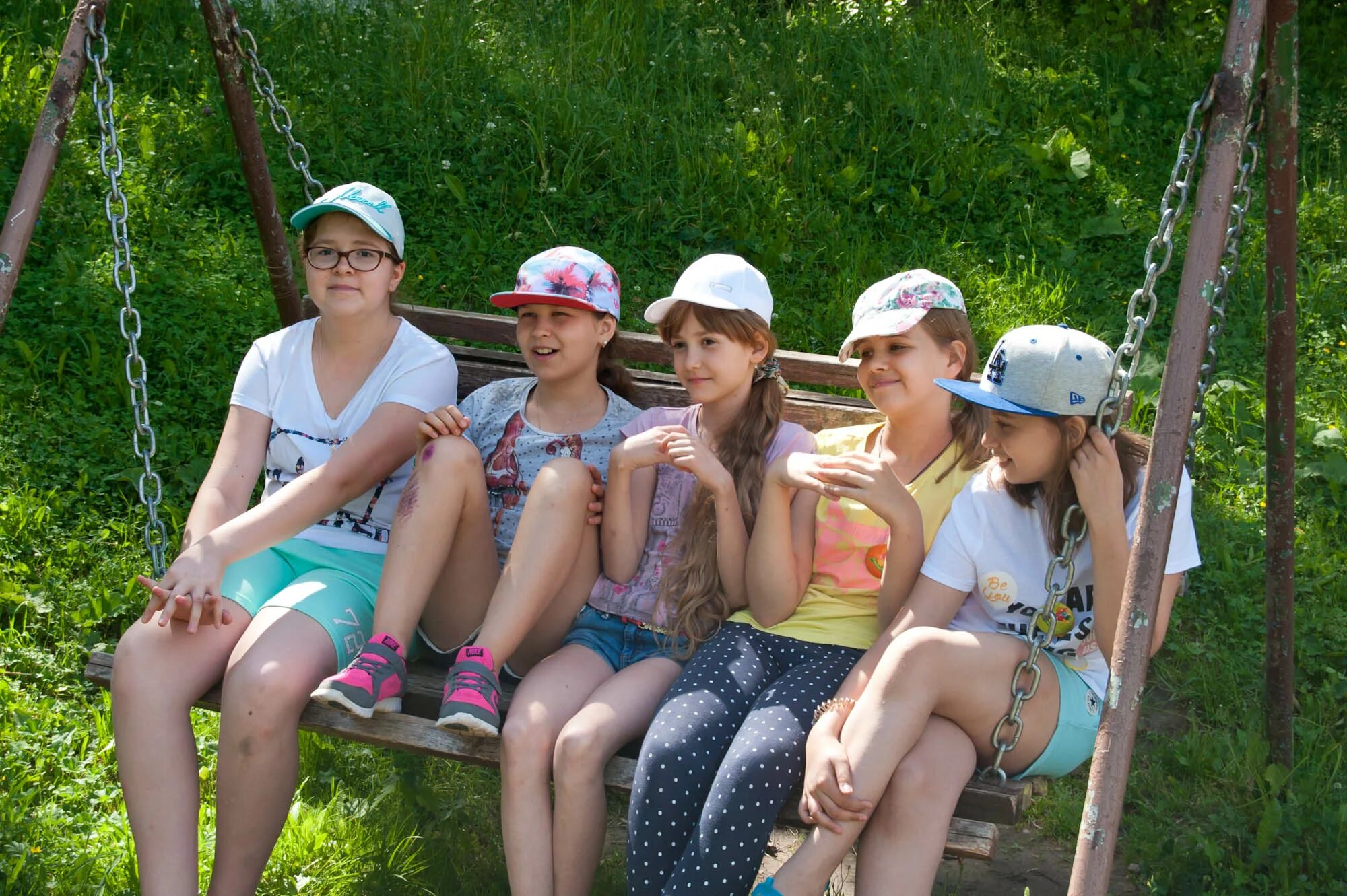 Вожатые лагерь девочка. Девочки в лагере. Лагерь алые зори глазов 2021 вожатые. Красивые вожатые в лагерях. Вожатые лагерь девочка.