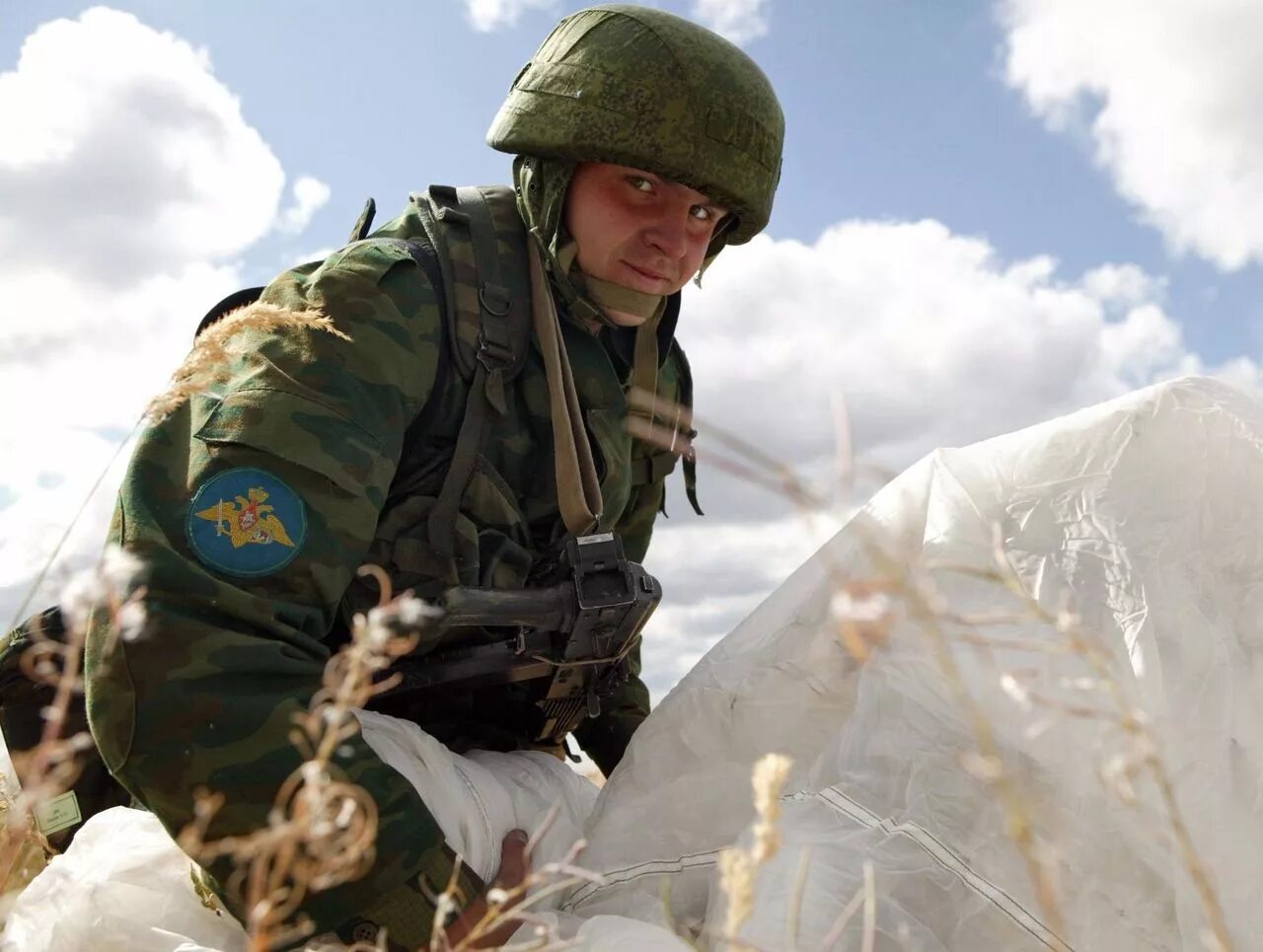 ВДВ РФ. Парашютно десантные войска России. Российский солдат. Военные десантники. Армейские про войну