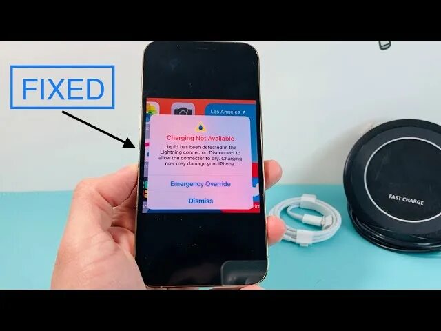 В разъеме Lightning обнаружена жидкость. Разъем Lightning iphone обнаружена жидкость. Зарядка iphone в разъеме обнаружена жидкость. Обнаружена вода в разъеме Lightning.