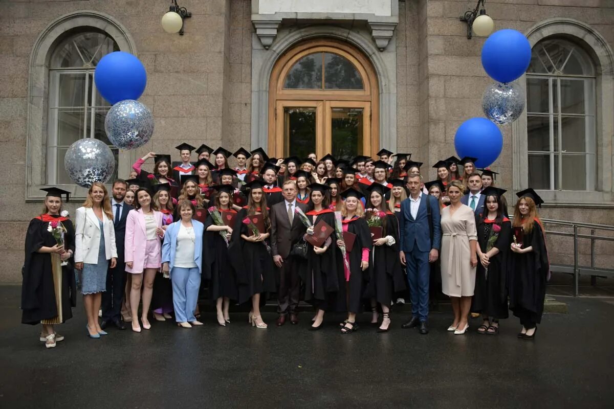 спбгу петра великого политех. лучший выпускной. выпускники санкт петербургского университета. спбутуиэ первый проректор. вручение красных дипломов санкт петербург горный университет.