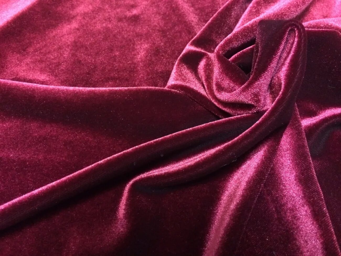 Велюр ткань для одежды. Класс велюра. Велюр alcantara пепел. Velvet lux мебельная ткань. Мебельный велюр.