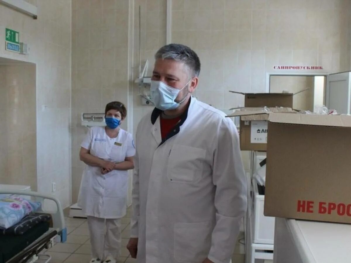Главврач амурской областной больницы. Главврач детской инфекционной больницы краснодар. Глава инфекционной больницы. Глава инфекционной больницы. Образование у главврача.