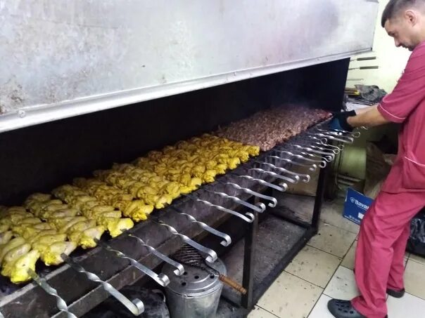 Шашлычный дом елец. Шашлычный дом губкинский. шашлычная губкинский. шашлычный дом меню губкинский. шашлычный дом в кустах губкинский меню.