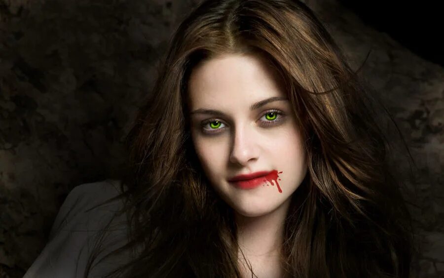 Включи стала вампиром. Кристен Стюарт вампир. Кристен Стюарт вампирша. Вампир с зелеными глазами.