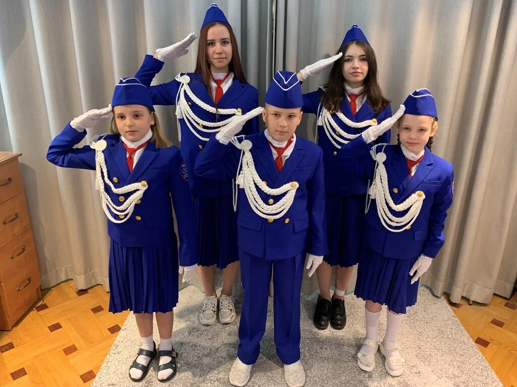 Форма юных инспекторов движения. Форма юных инспекторов дорожного движения. Юид россии форма. Юид россии форма. Форма юных инспекторов движения.