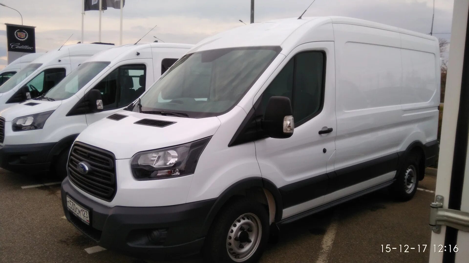 Ford Transit 2016. Форд Транзит 2016 2.2 дизель. Форд Транзит 2016 года. Форд Транзит 2016 спарка.