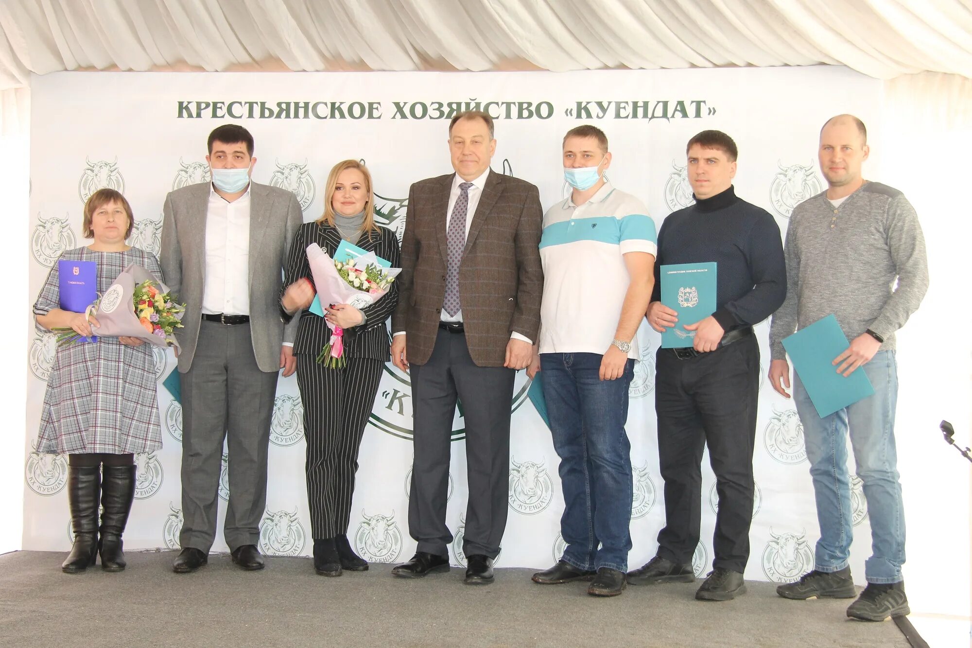 фото акция зеленая россия. поселок первомайский тамбовская область. работа в первомайском районе свежие. коллектив полиции ташлинского района оренбургской. первомайск тамбовская область.