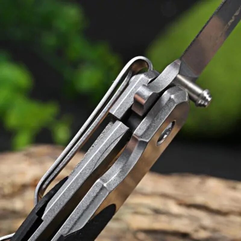 Lock folding