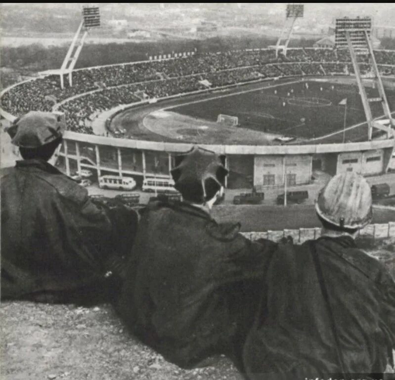 террикон шахтер донецк. террикон шахтер донецк. фк стахановец сталино 1936. стадион шахтер сталино 1930-е годы. террикон донбасс шахтерский.