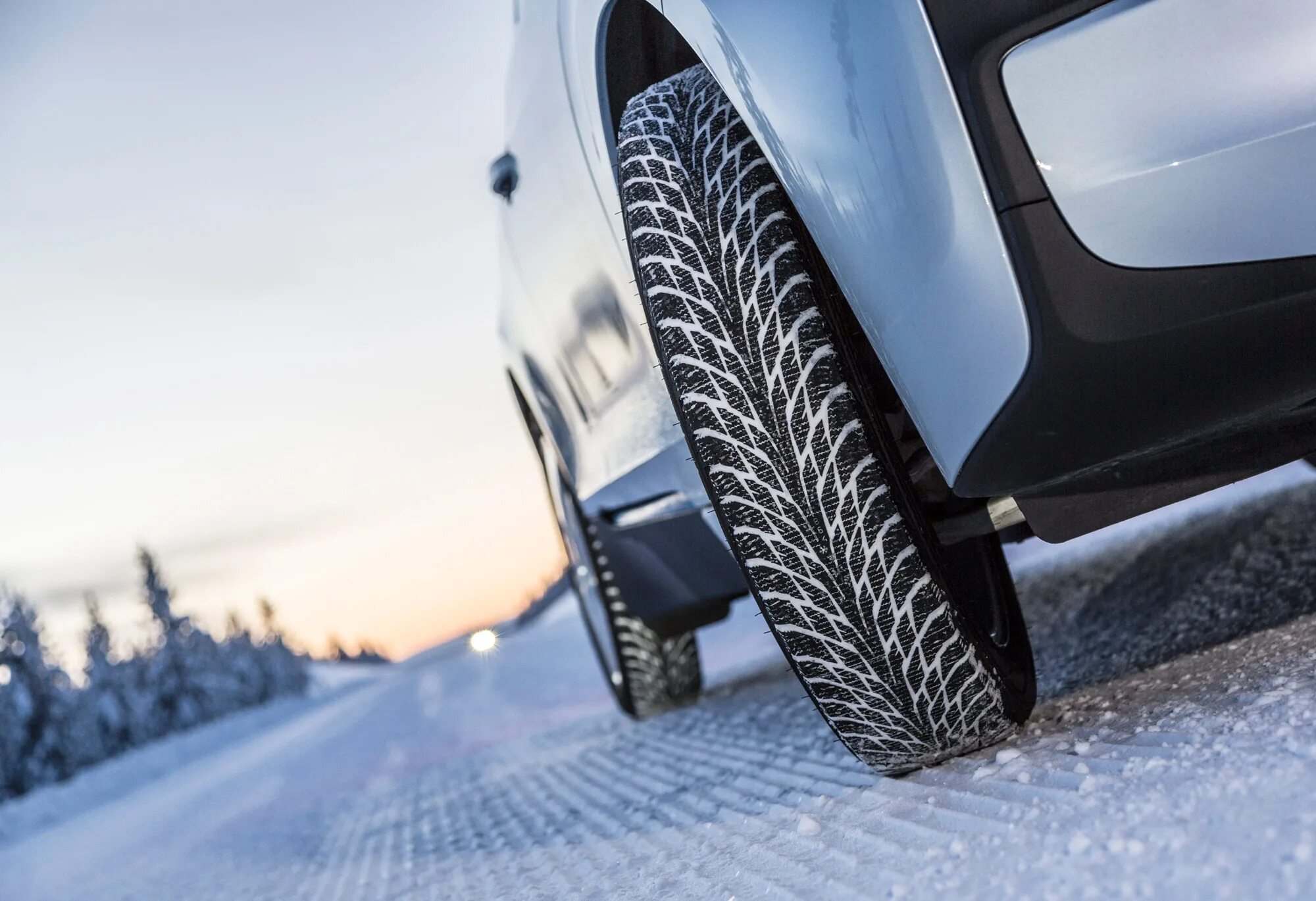 Гудит зим. Nokian Tyres Hakkapeliitta 2. Nokian Hakkapeliitta r3 SUV. Nokian Nordman c. Нокиан фрикционные зимние.