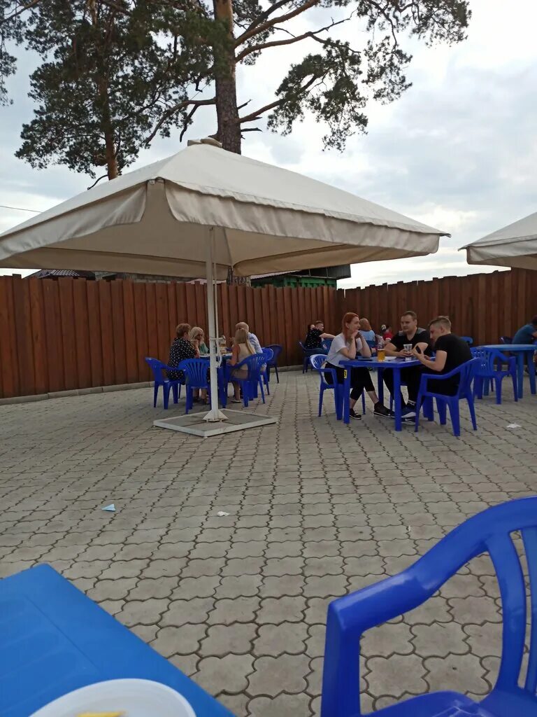 Кафе бочка энгельс. Три бочонка ангарск меню. 225 квартал ангарск. Три бочонка ангарск меню. Три бочонка кафе фото ангарск.