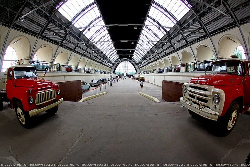 музей москвича на вднх. автомобильный музей на вднх. автопром 1984 вднх. москва автомобили вднх. музей автомобилей вднх павильон космос.