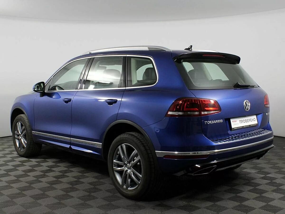 Vw touareg 1. туарег 2 поколения шильда. Vw touareg 2010. Touareg 3 поколение. фольксваген туарег 3.