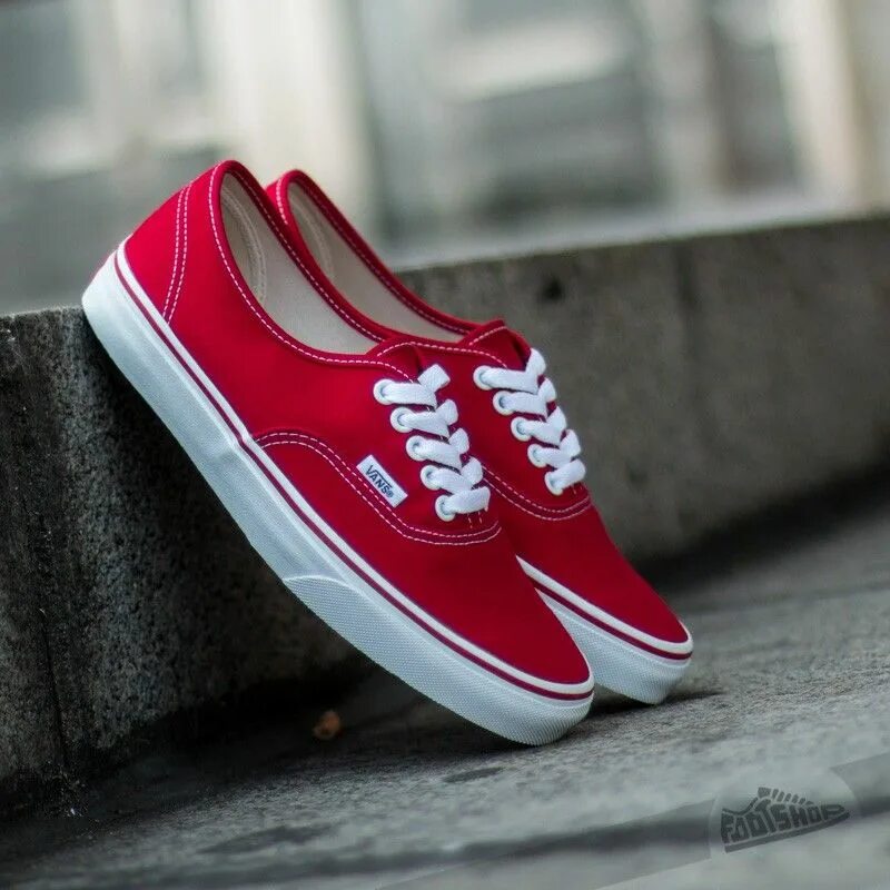 Красные вансы. Кеды Ванс красные мужские. Кеды Ванс authentic. Vans authentic Red. Vans authentic красный.