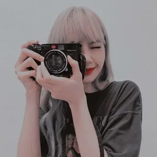Camera she