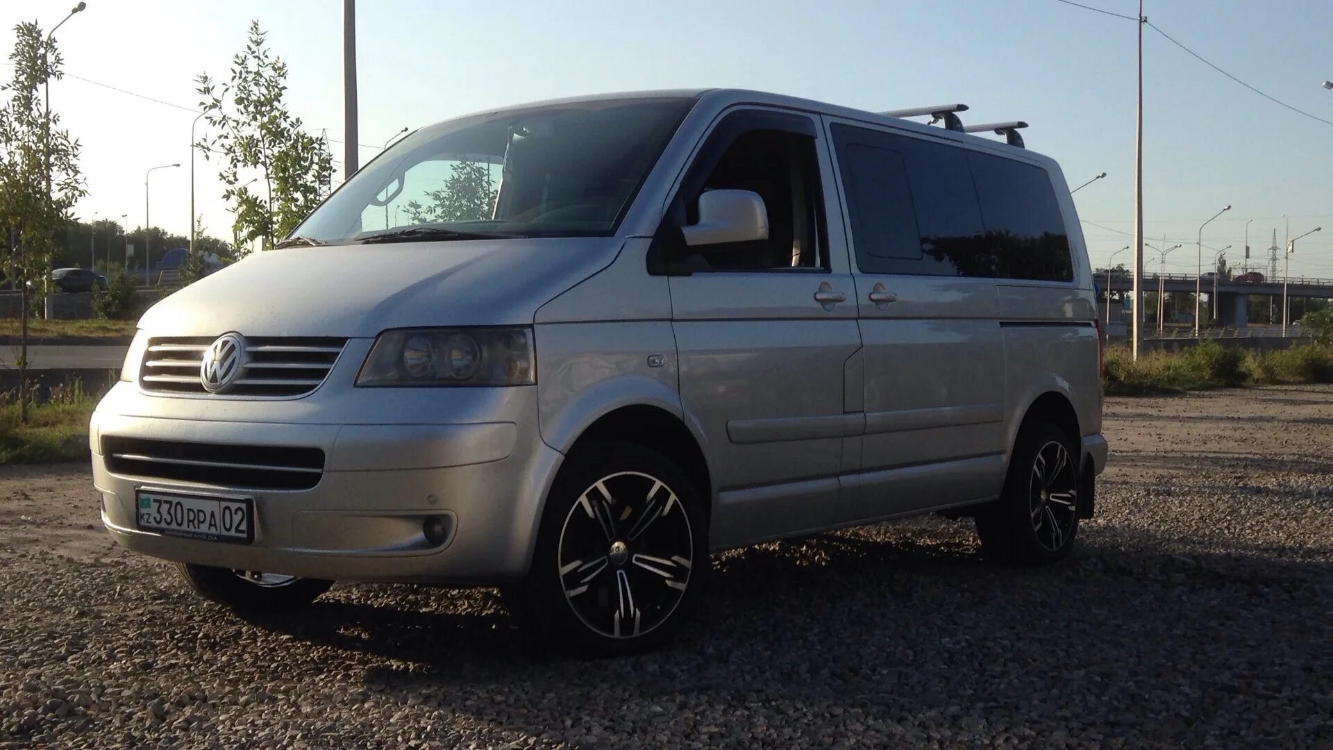 Multivan 3.2. VW Multivan 3,2 бензин. Фольксваген Мультивен 2011 2 литра дизель. Выхлоп на Мультивен 3.2. Фольксваген 3 литра дизель