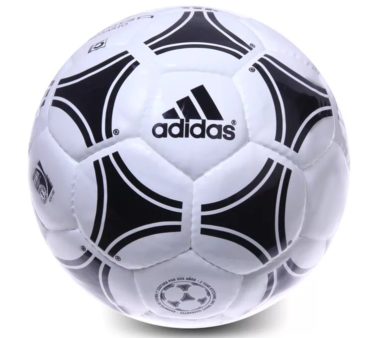 настоящий футбольный мяч.