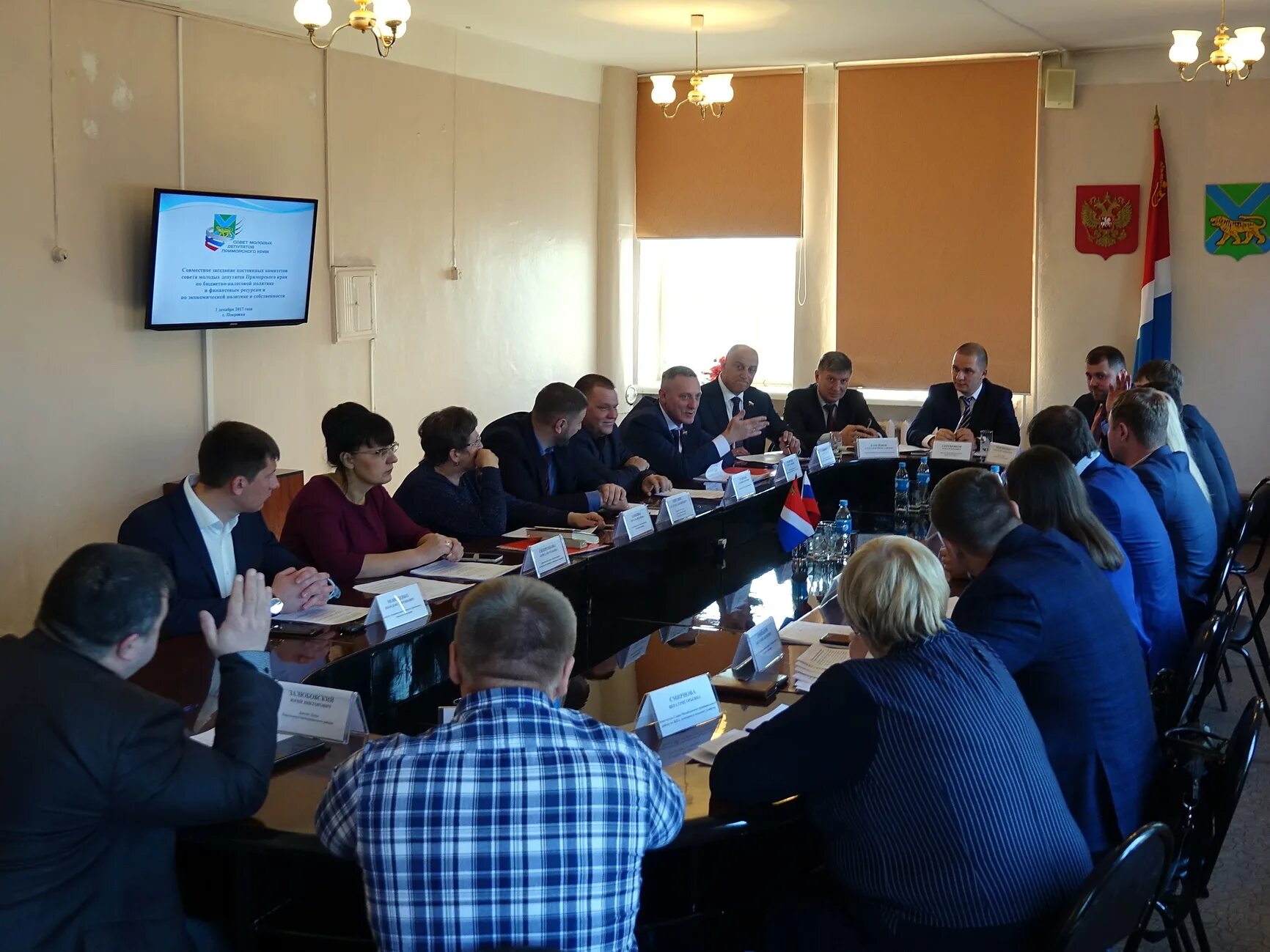 Работа михайловском приморского края. Памятник село михайловка приморский край. Михайловское алтайский край михайловский район. Администрация михайловки приморского края. В картинки.