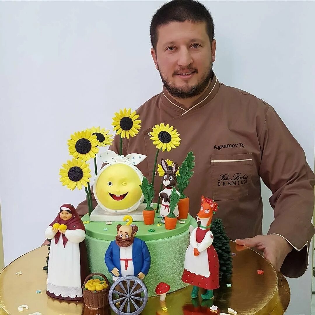 Ренат агзамов дети. Ренат агзамов. король тортов ренат агзамов торты. ренат агзамов шоу кондитер. агзамов ренат лимарович кондитер.