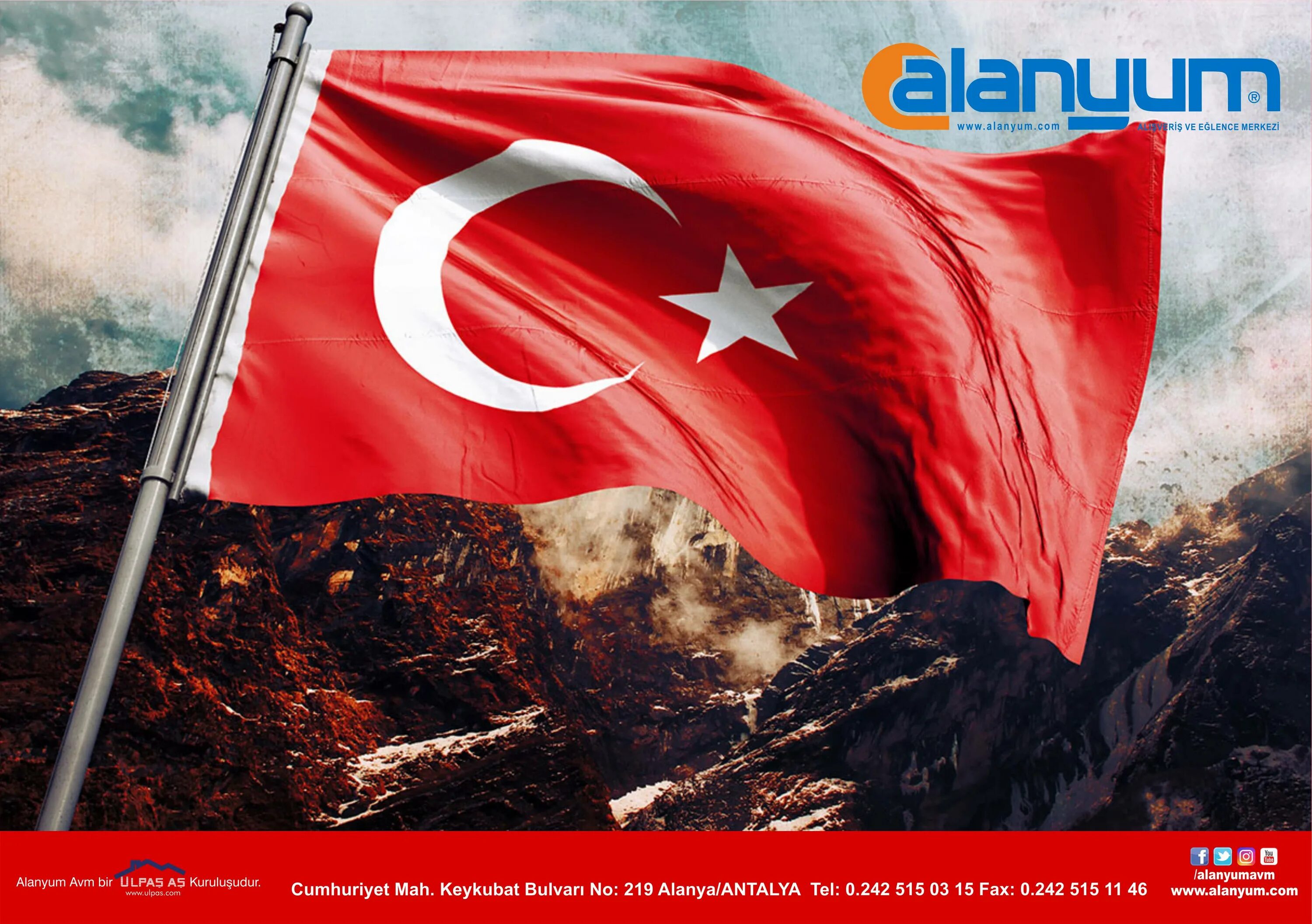 Турецкий флаг. Флаг Турции HD. Флаг Турции на ветру. Турция горы.