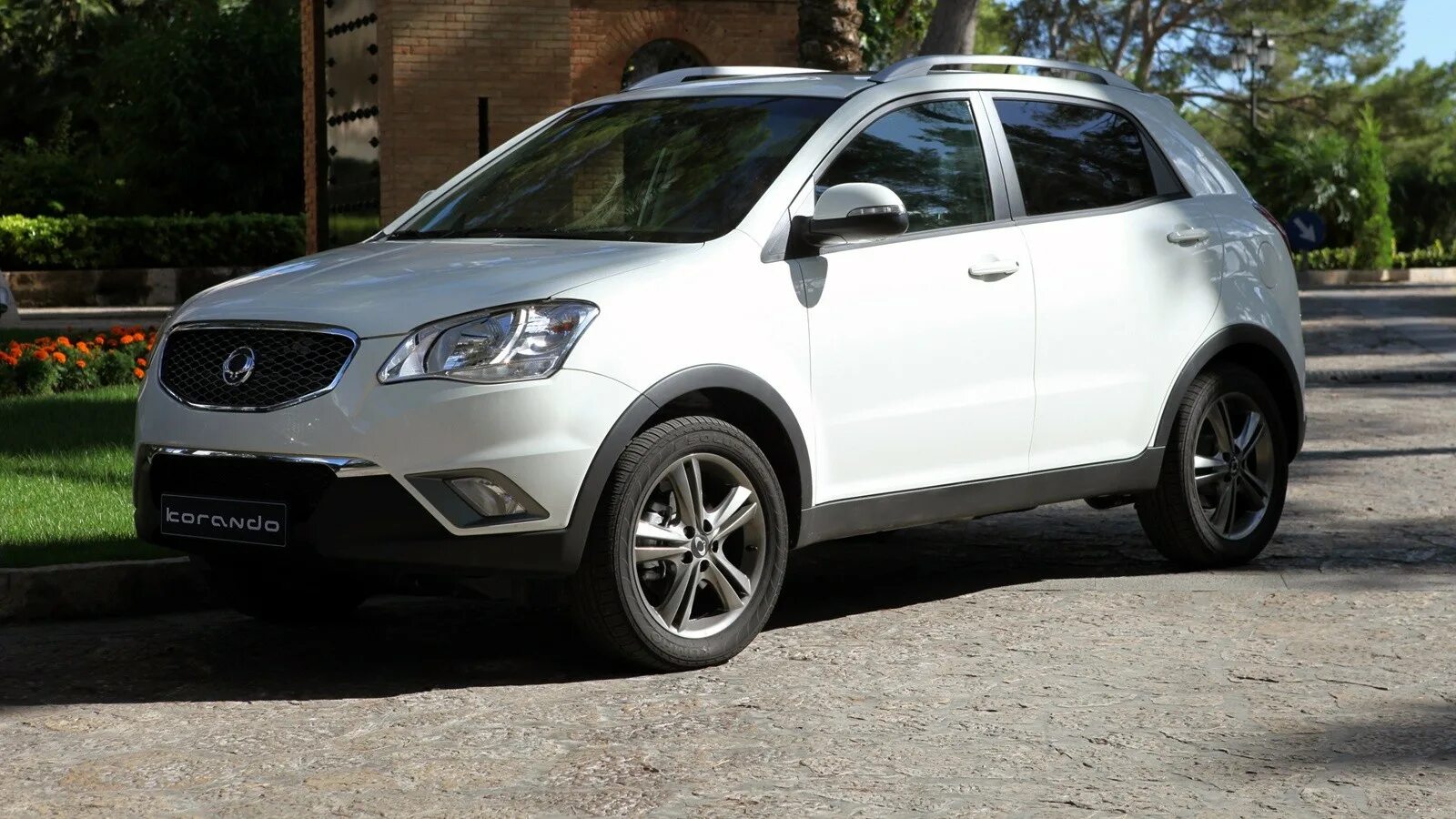 New actyon korando. Саньенг Актион. Санг Йонг Актион Нью. SSANGYONG Actyon 3. SSANGYONG Korando 2011.