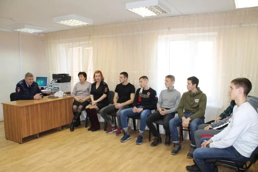 Помощь бугуруслан. Полиция бугуруслан сотрудники.