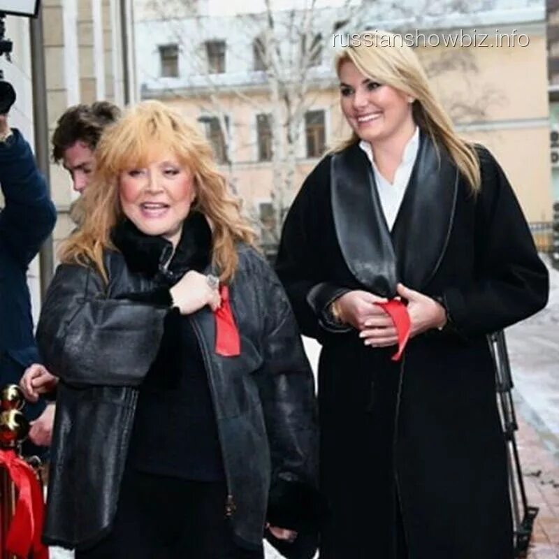 ирсон кудикова. ирина аллегрова сейчас 2022. пугачева смешные лица. алла пугачёва и ольга бузова конфликт 2020. ирсон кудикова и пугачева.