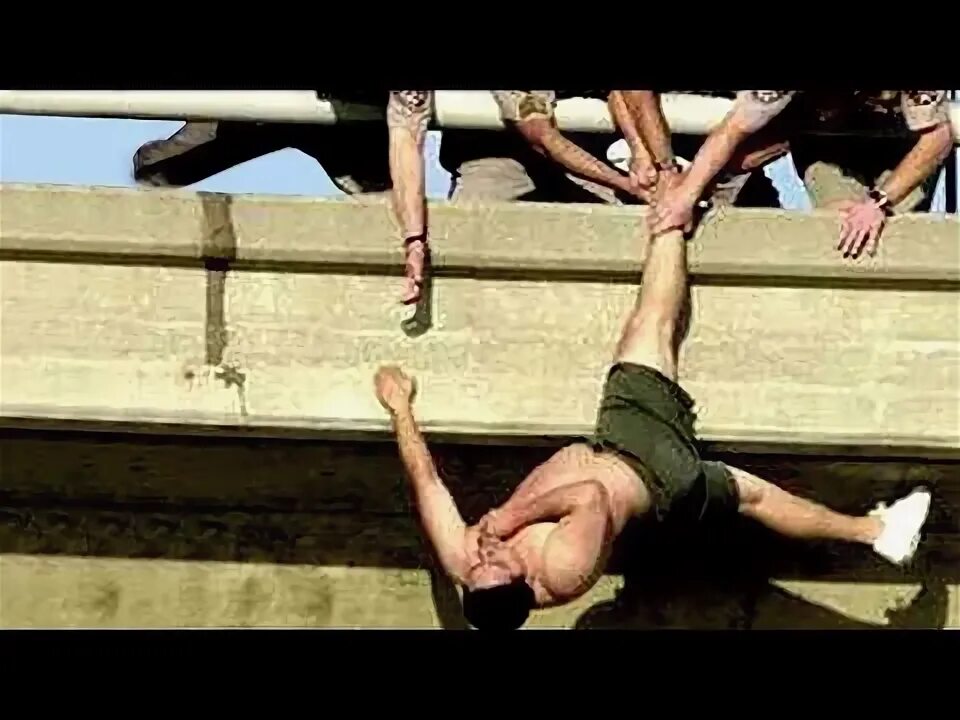 Люди спасшие десятки людей. Известные люди которые спасали жизнь. Люди спасшие десятки людей. Мчс сокращение дублирующих и обеспечивающих 2022 года. Люди спасшие десятки людей.