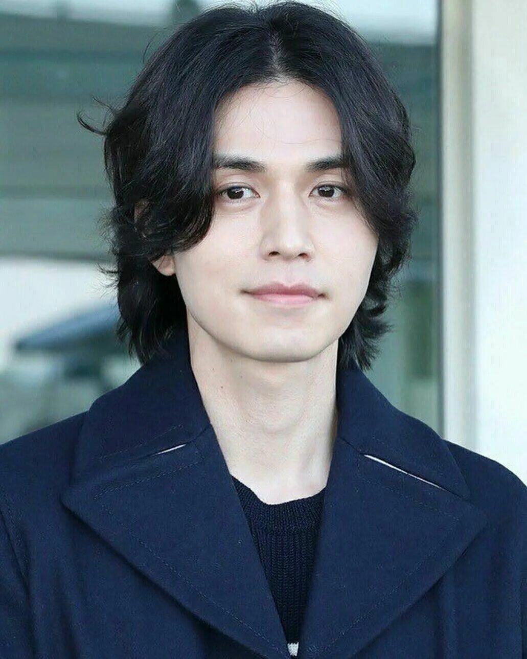 Lee dong wook 2020. Lee dong wook до пластики. Ли дон ук фотосессия 2021. Ли дон ук 2022. Lee dong wook улыбка.