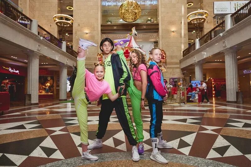 Мгчд цдм. Цдм открыл новый магазин игрушек. Цдм 90-х фестиваль. Фикси парк в цдм на лубянке. Московский магазин игрушек.