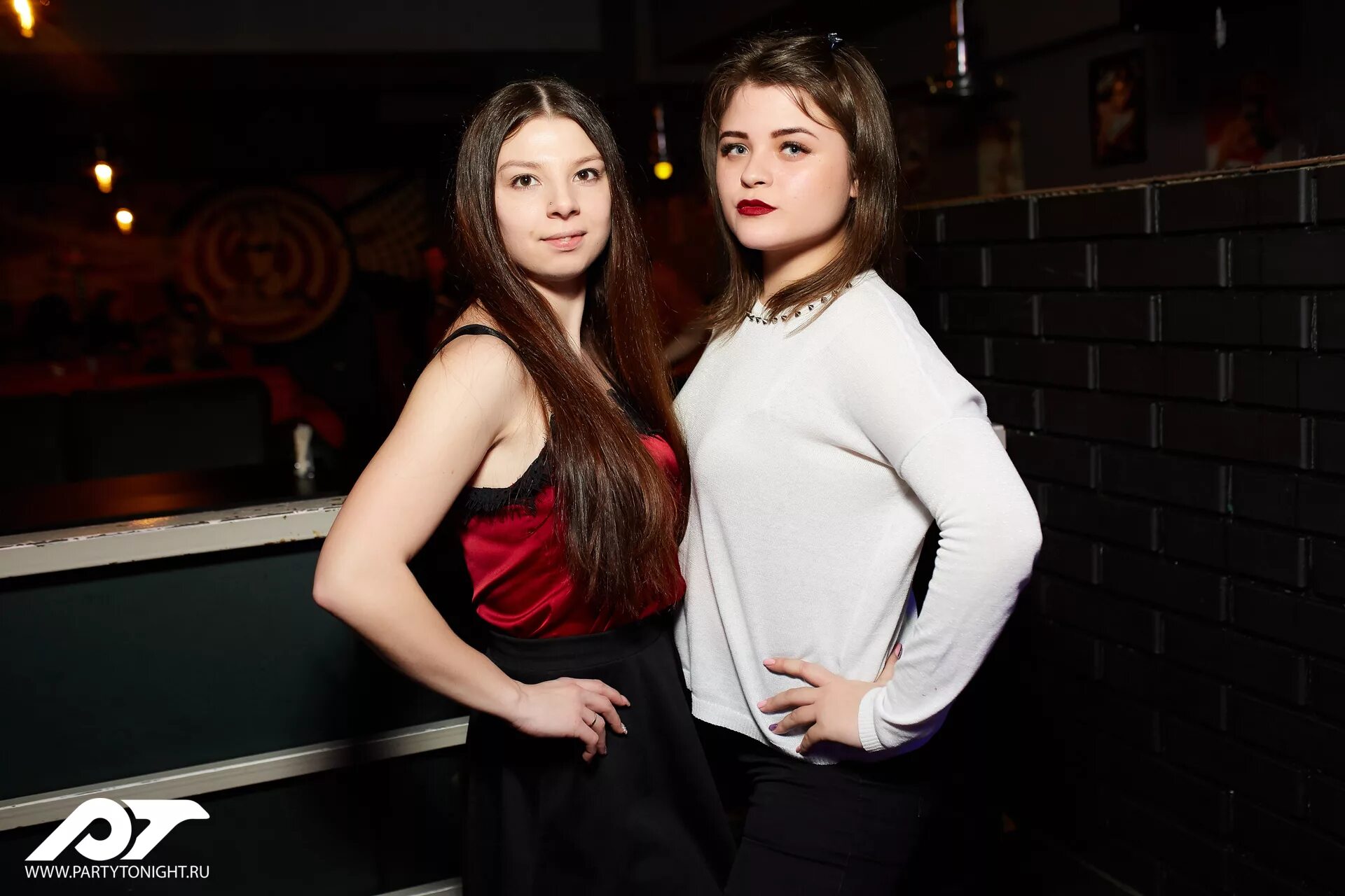 кафе для встреч в центре москвы. название группы знакомиться. знак клуба. реклама о работе клуба встреча. кафе быстрых свиданий.