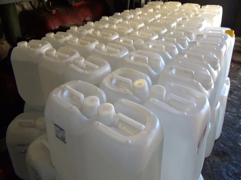 штабелируемая канистра 10 л. кислота соляная канистра 30 л. пустая канистра. пустой канистры для фейри 5 литров и пустой. канистра 450*280*210.